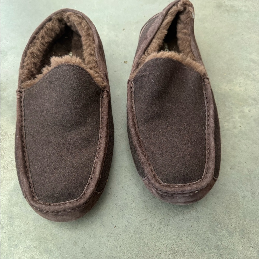 UGG Men's Dark Brown Shearling-Lined Slip-On Loafers